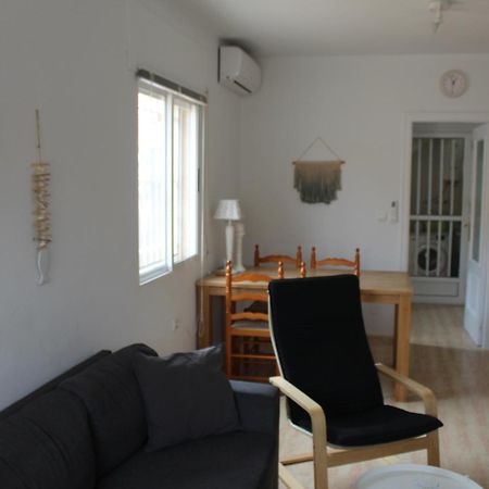 Bungalow With 2 Bedrooms And Roof Terrace In The Center Of La Zenia. Free Wifi. Orihuela Eksteriør bilde