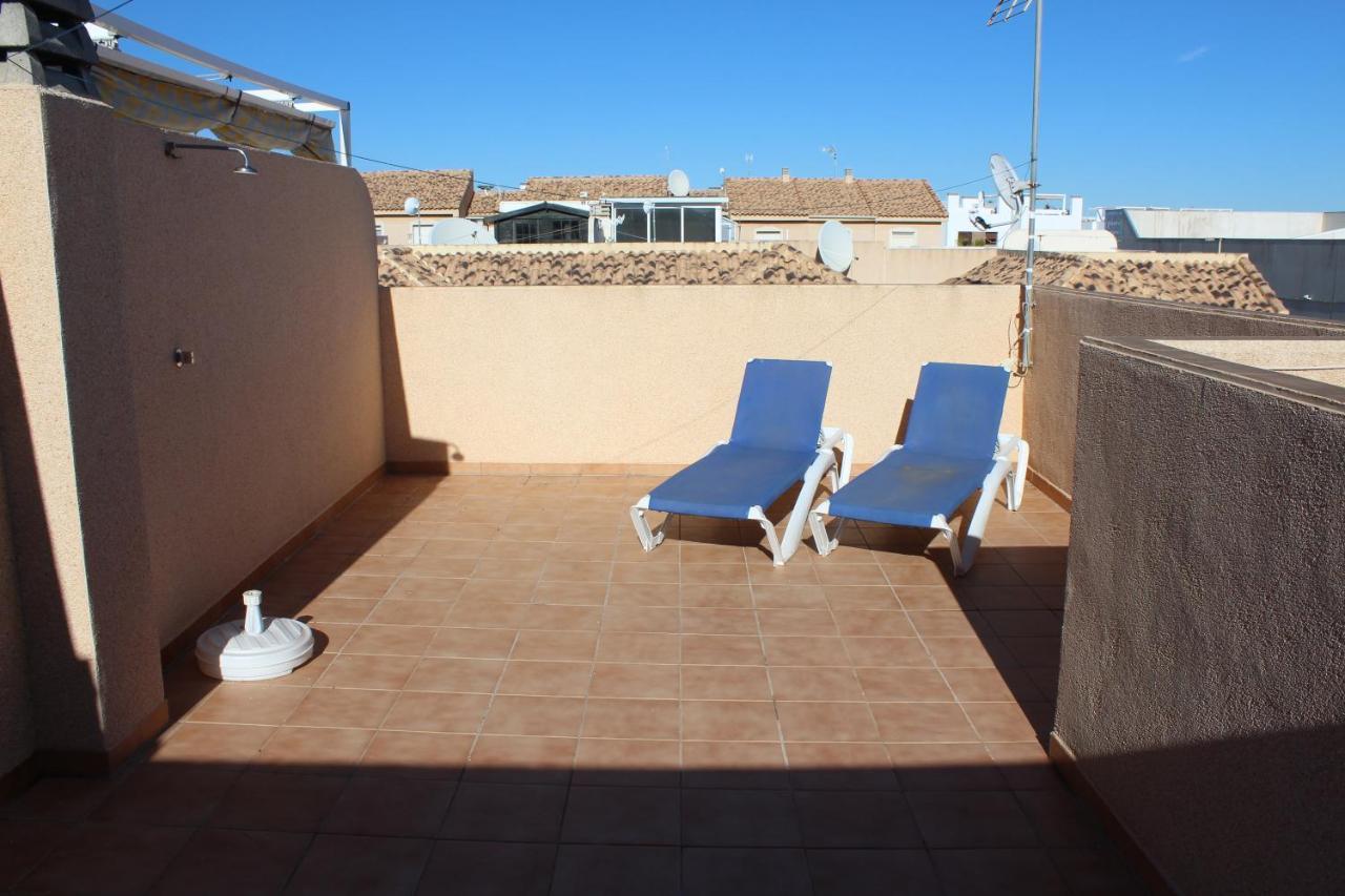 Bungalow With 2 Bedrooms And Roof Terrace In The Center Of La Zenia. Free Wifi. Orihuela Eksteriør bilde