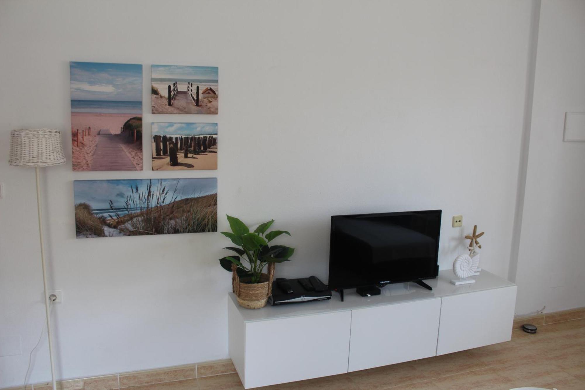 Bungalow With 2 Bedrooms And Roof Terrace In The Center Of La Zenia. Free Wifi. Orihuela Eksteriør bilde